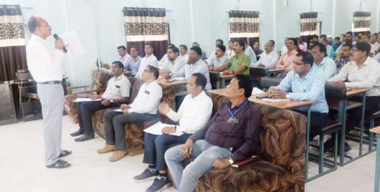 होम वोटिंग:  33 मतदान दलों को प्रशिक्षण