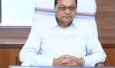 श्रम मंत्री लखन लाल देवांगन के निर्देश पर 352 श्रमिकों को आवास निर्माण के लिए एक-एक लाख रुपए सहायता राशि स्वीकृत