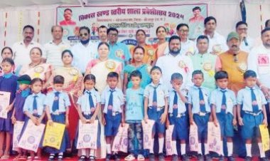 बच्चों को पढ़ाने के लिए पालकों का जागरूक होना जरूरी