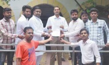 युकां कार्यकर्ताओं पर फर्जी एफआईआर का आरोप, ज्ञापन