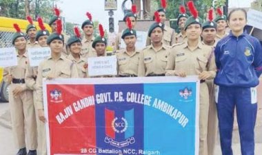 एनसीसी कैडेट्स ने निकाली जागरूकता रैली