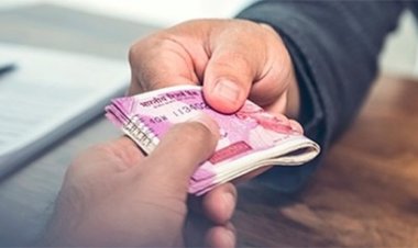 एसीबी रायपुर टीम ने रिश्वत लेते रंगेहाथों किया गिरफ्तार