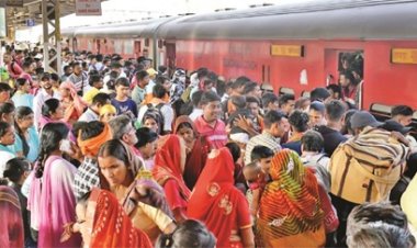 रक्षाबंधन पर घर जाने कंफर्म टिकट के लिए मची मारामारी