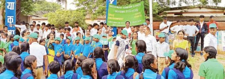 ‘एक पेड़ मां के नाम’ जागरूक करने निकाली रैली