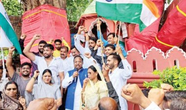 रामानुजगंज के तिरंगा रैली में शामिल हुए कृषि मंत्री