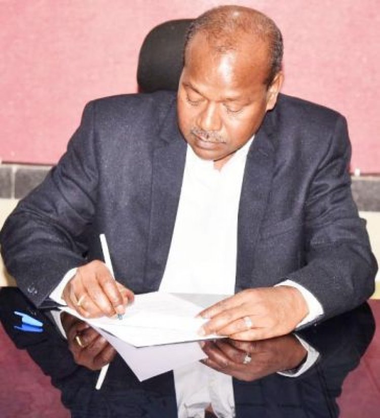 एक्का ने संभाला बिलासपुर के नए संभागीय आयुक्त का कार्यभार