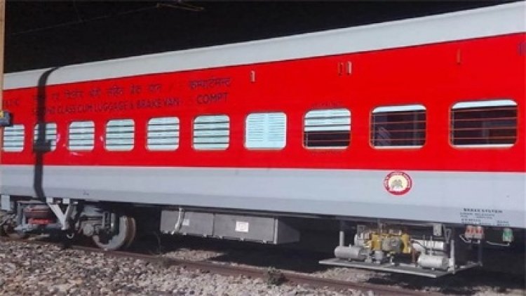 लखनऊ-रायपुर गरीब रथ में यात्रियों को मिलेगी एलएचबी कोच की सुविधा