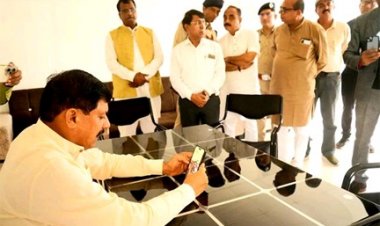 टीकमगढ़ में धसान नदी के टापू पर 24 घंटे से फंसे दो लोगों का किया गया सफलतापूर्वक रेस्क्यू