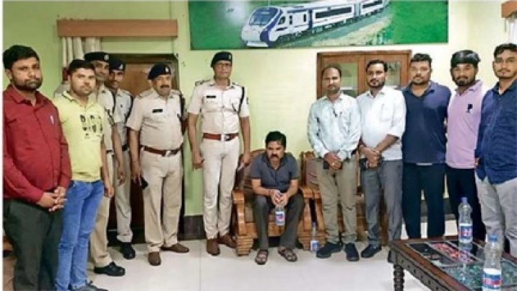 ट्रेन से गायब हुए मंत्री जी के जीजा, तो रेलवे ने झोंक दी पूरी ताकत