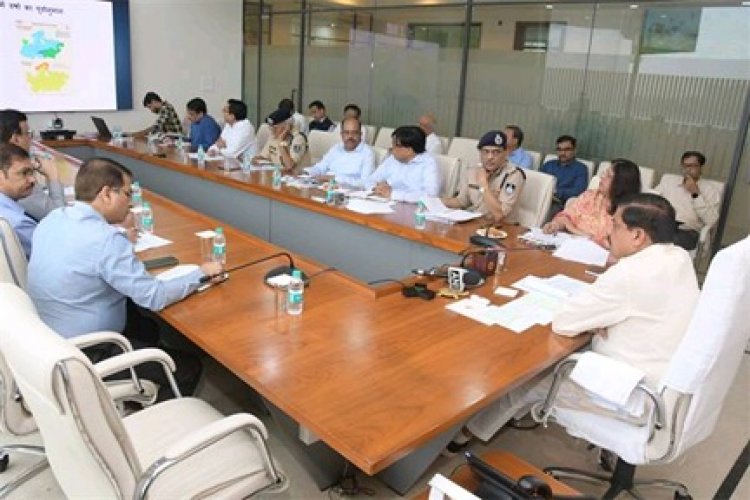 अतिवर्षा और बाढ़ की स्थिति को देखते हुए अधिकारी-कर्मचारी अवकाश पर नहीं जाए - मुख्यमंत्री डॉ. यादव