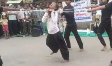 बालिका अपराध पर नुक्कड़ नाटक हुआ:इंसानियत ग्रुप के कलाकारों ने दी प्रस्तुति, पुलिस ने चलाया अभिमन्यु अभियान