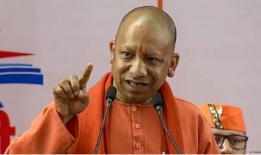 कैसी है यूपी सरकार की सोशल मीडिया पॉलिसी