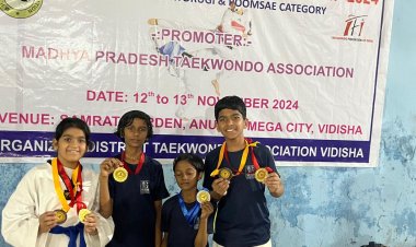 राज्य स्तरीय ताइक्वांडो चैंपियनशिप में जवाहर लाल स्कूल की उपलब्धि:अथर्व सोनी- स्वर्ण, ओजस्विनी-स्वर्ण, आराध्या- स्वर्ण और ​​​​​​​मिशिका कुंडेलकर ने हासिल किया रजत पदक