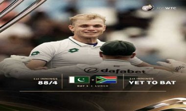 पहले सत्र में दक्षिण अफ्रीकी गेंदबाजी आक्रमण के आगे पाकिस्तानी पारी लड़खडाई