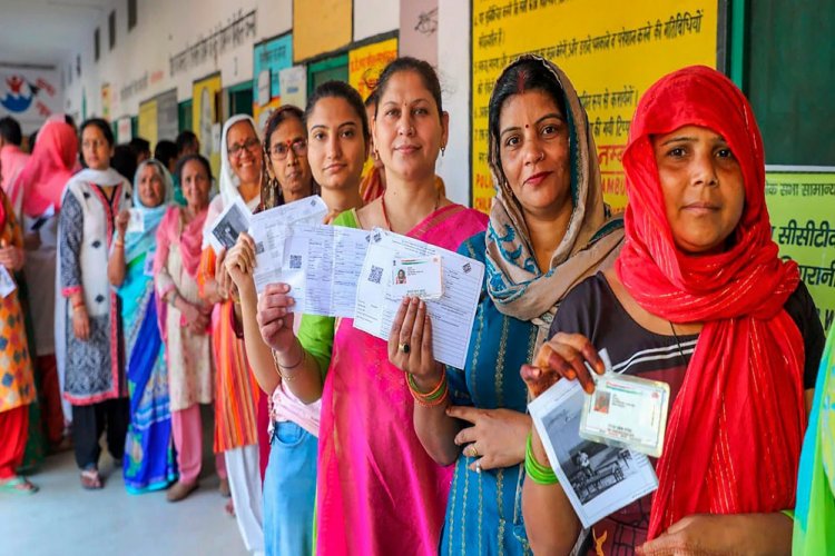 लोकसभा चुनाव में महिला मतदाताओं की संख्या पुरुषों से अधिक रही: निर्वाचन आयोग