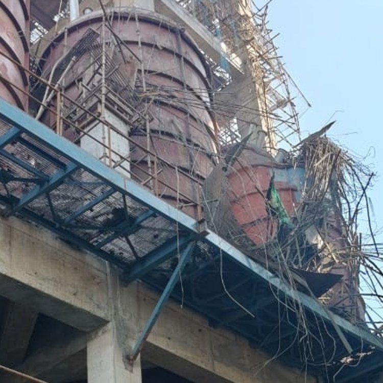 मध्य प्रदेश के पन्ना में सीमेंट प्लांट हादसा:छत की स्लैब डालते समय हादसा, कई मजदूरों की मौत
