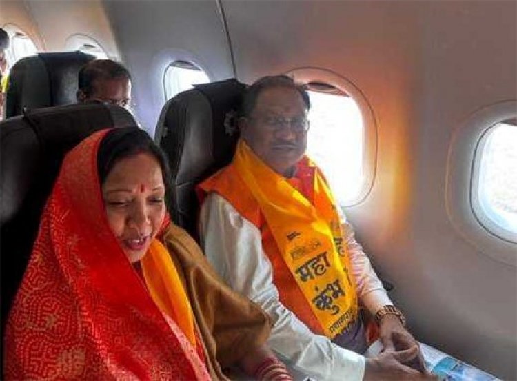 मुख्यमंत्री विष्णुदेव साय रायपुर एयरपोर्ट से प्रयागराज के लिए रवाना