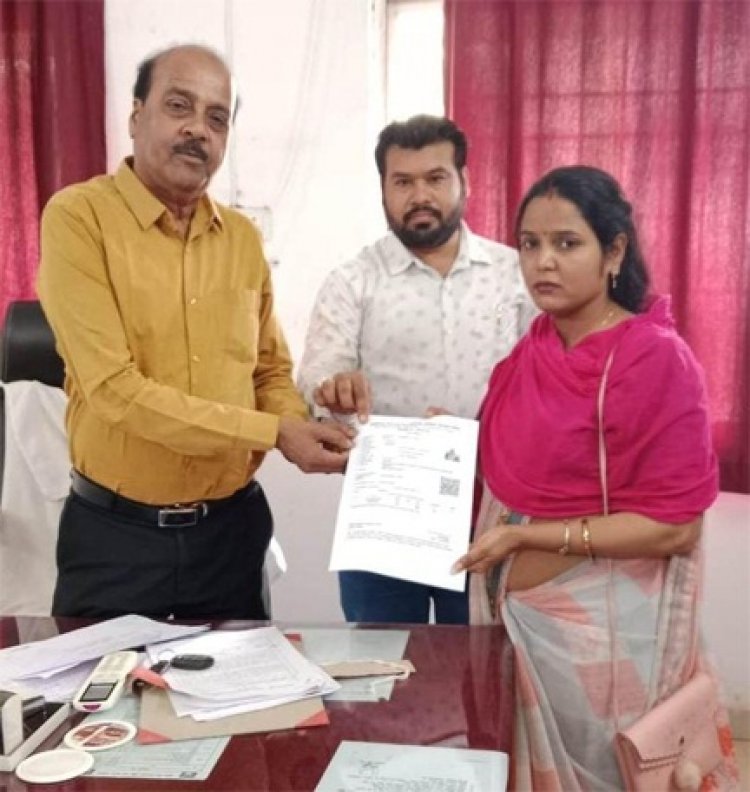 सुशासन तिहार 2025 : सुशासन तिहार में भारती देवांगन को मिला तत्काल श्रमिक कार्ड