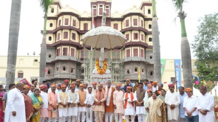 इंदौर के ऐतिहासिक राजवाड़ा में लगा ‘मोहन सरकार का दरबार’