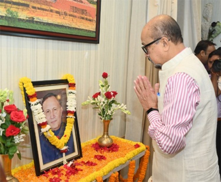 हमने सच्चे राष्ट्र सेवक, संवेदनशील प्रशासक और एक महान व्यक्ति को खो दिया है- रमेन डेका