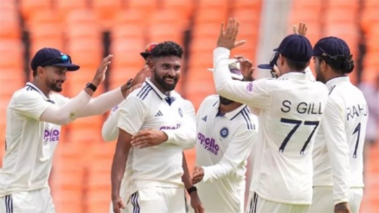 नरेंद्र मोदी स्टेडियम में चला मोहम्मद सिराज का जादू