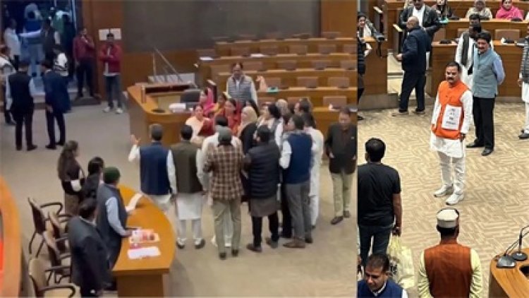 भोपाल नगर निगम परिषद में भारी हंगामा