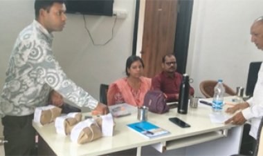 खाद्य एवं औषधि प्रशासन टीम ने की गुणवत्ता जांच,स्वच्छता में कमी पर दुकान को नोटिस